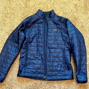 Patagonia nanopuff lightweight puffer, size M, color blue.